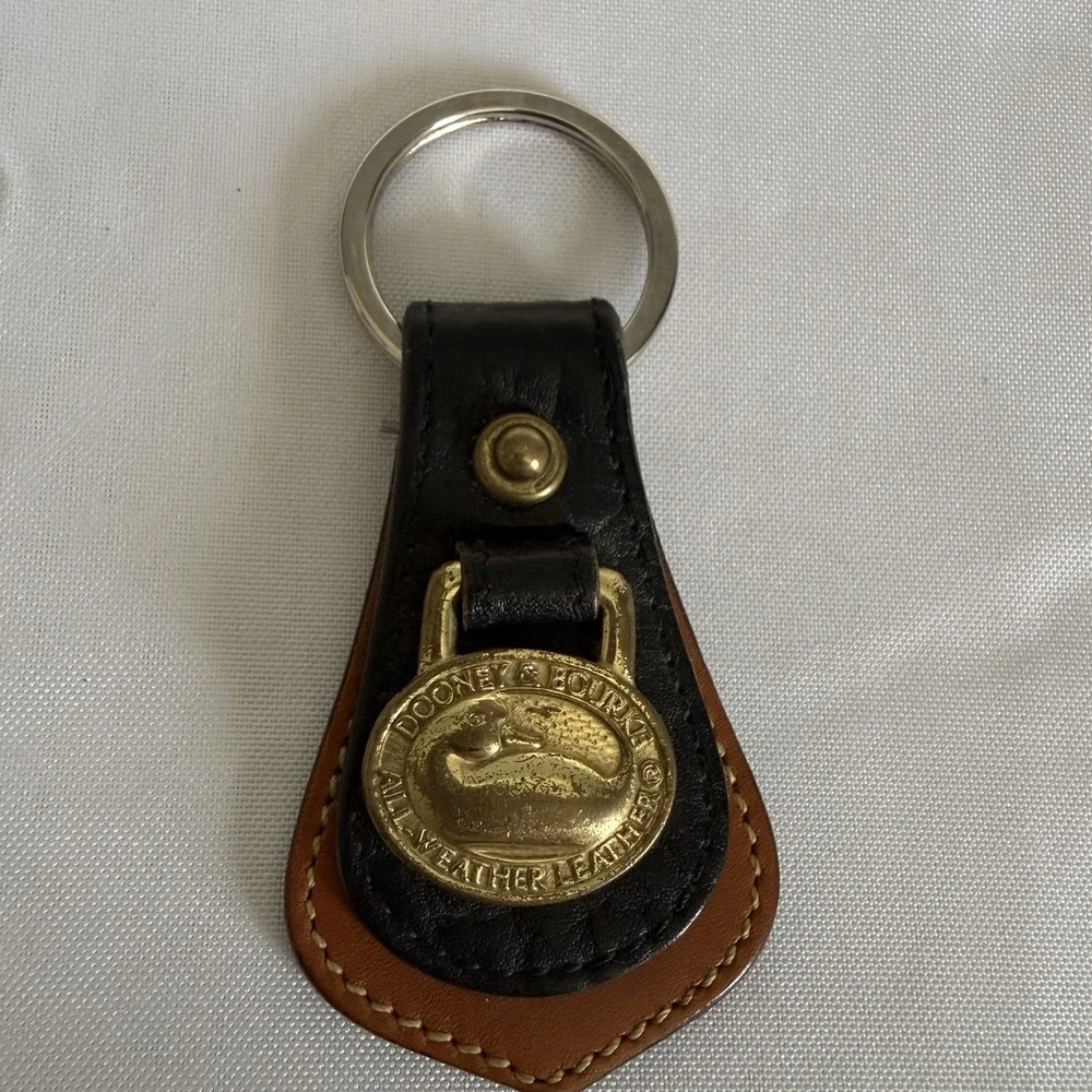 Dooney & Bourke Black All Weather Pebble Leather Key Ring Fob Vintage Brass Logo